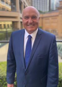 minister david elliot 2