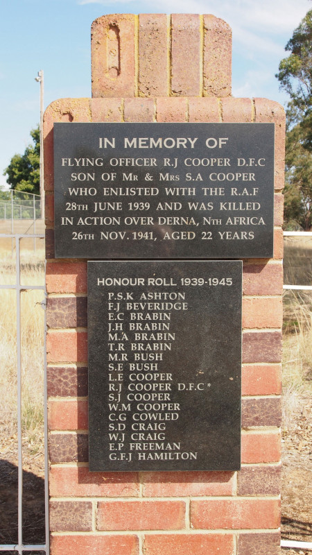 R J Cooper Memorial gates image 3